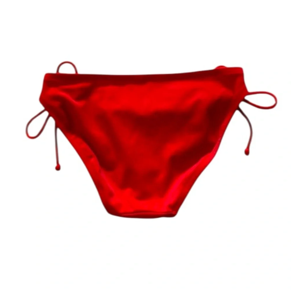 NWOT Victoria’s Secret String Bikini Red Bow Side Ties Lined⭐️⭐️⭐️⭐️⭐️